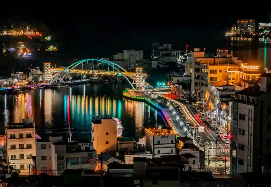 주변 관광지 강구안 문화마당 이미지